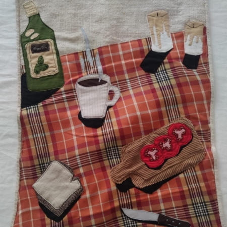 Cuadro textil “Pan con tomate y café” de Pili Iglesias