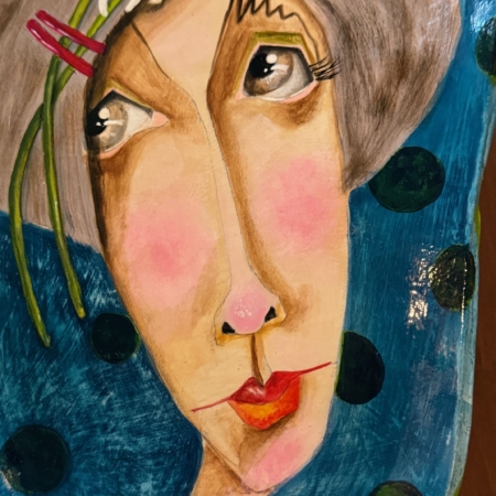 MARGOT – Plato decorativo de Carmen Roncero