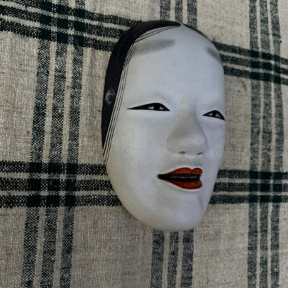 Escultura japonesa tradicional Ko-omote