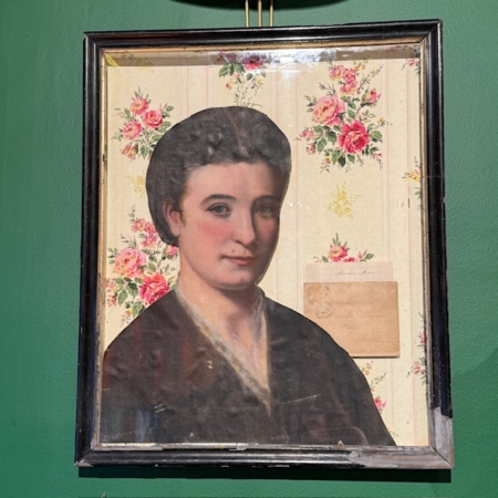 Deco for Curious tienda de antigüedades retrato francés