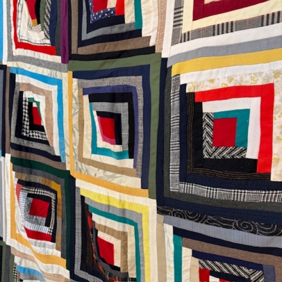 Colcha patchwork artesanal años 80 restaurada