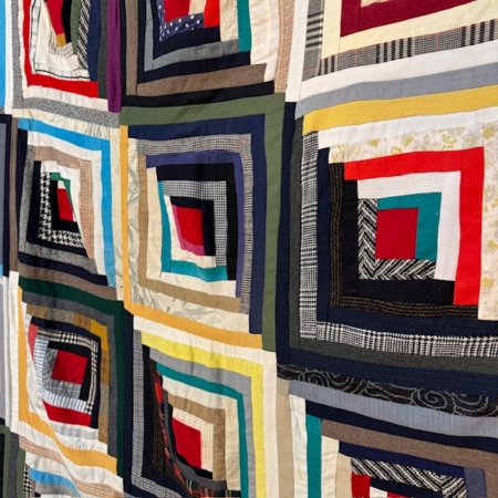 Colcha patchwork artesanal años 80 restaurada