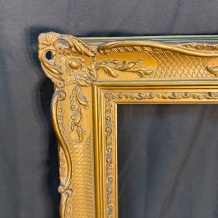 marco decorativo dorado vintage