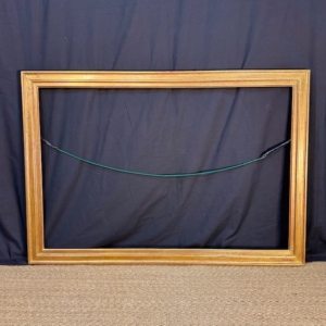 marco dorado clásico de madera